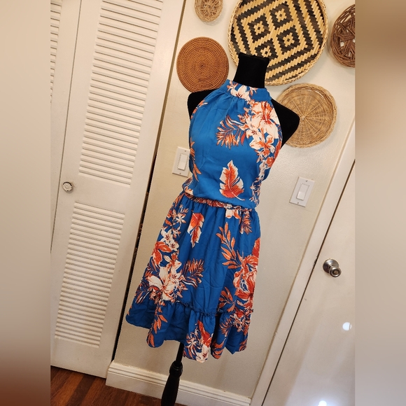 Blue Floral Sleeveless Mini Dress - Picture 3 of 12